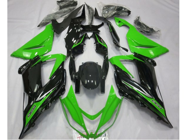 Green and Black 2013-2018 Kawasaki ZX6R Motorcycle Fairings